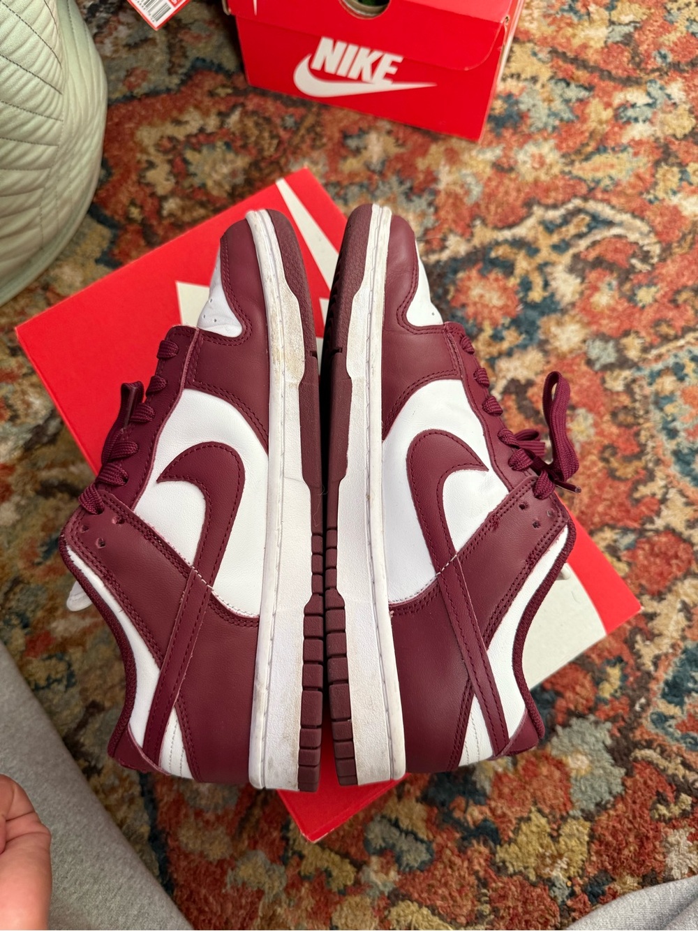 Nike Women's Low-Top Sneakers - White & Burgundy/Maroon